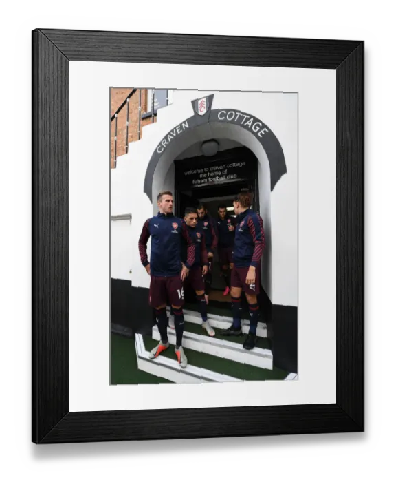 Framed Print : Arsenal's Rob Holding and Lucas Torreira Pre-Match Huddle vs Fulham, Premier League 2018-19