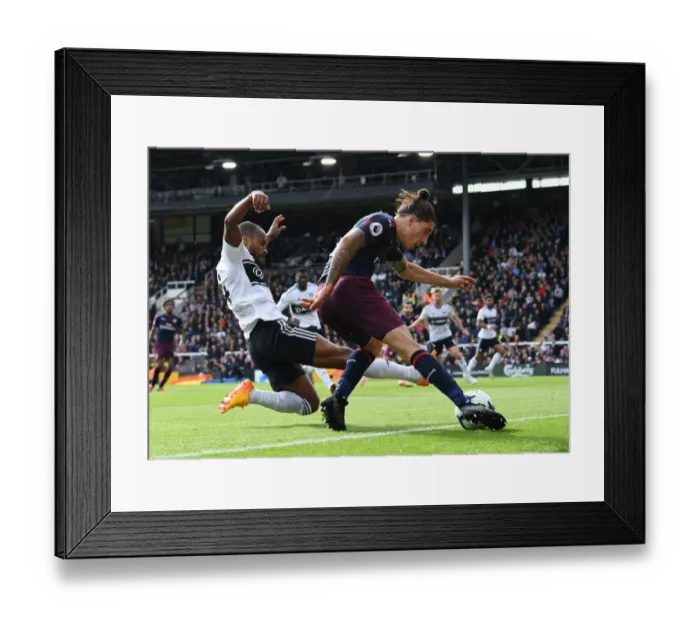 Framed Print : Hector Bellerin vs Denis Odoi: Battle at the Crossroads - Fulham vs Arsenal, Premier League 2018-19