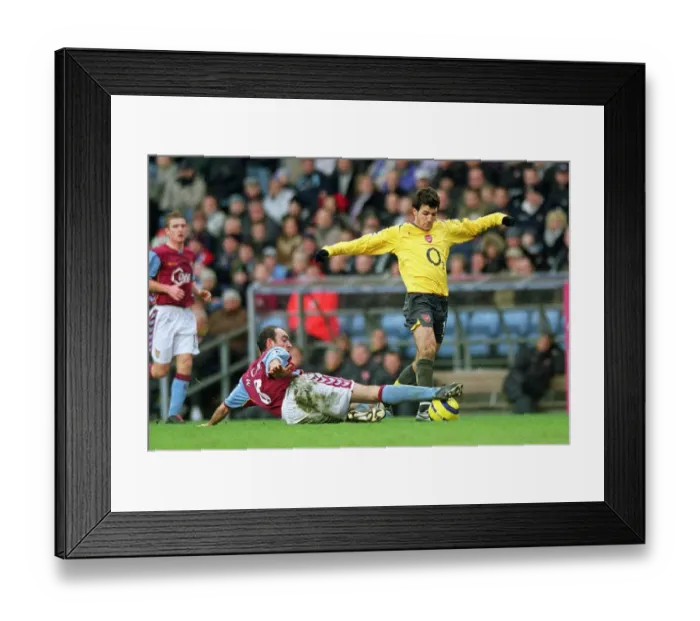Framed Print : Cesc Fabregas (Arsenal) Gavin McCann (Aston Villa). Aston Villa 0: 0 Arsenal Framed Print : Cesc Fabregas (Arsenal) Gavin McCann (Aston Villa). Aston Villa 0: 0 Arsenal