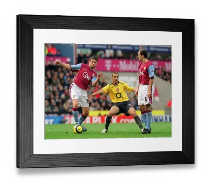 Framed Print : Mathieu Flamini (Arsenal) Eirik Bakke and Gavin McCann (Aston Villa)