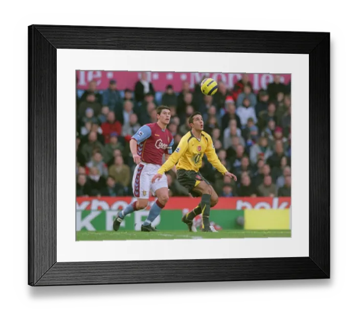 Framed Print : Robin van Persie (Arsenal) Gareth Barry (Villa). Aston Villa 0: 0 Arsenal Framed Print : Robin van Persie (Arsenal) Gareth Barry (Villa). Aston Villa 0: 0 Arsenal