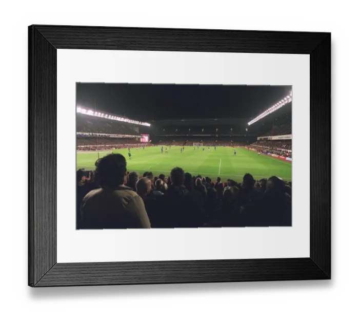 Framed Print : Arsenal vs Manchester United: A Scoreless Battle at the Emirates, FA Premiership (2006) Framed Print : Arsenal vs Manchester United: A Scoreless Battle at the Emirates, FA Premiership (2006)