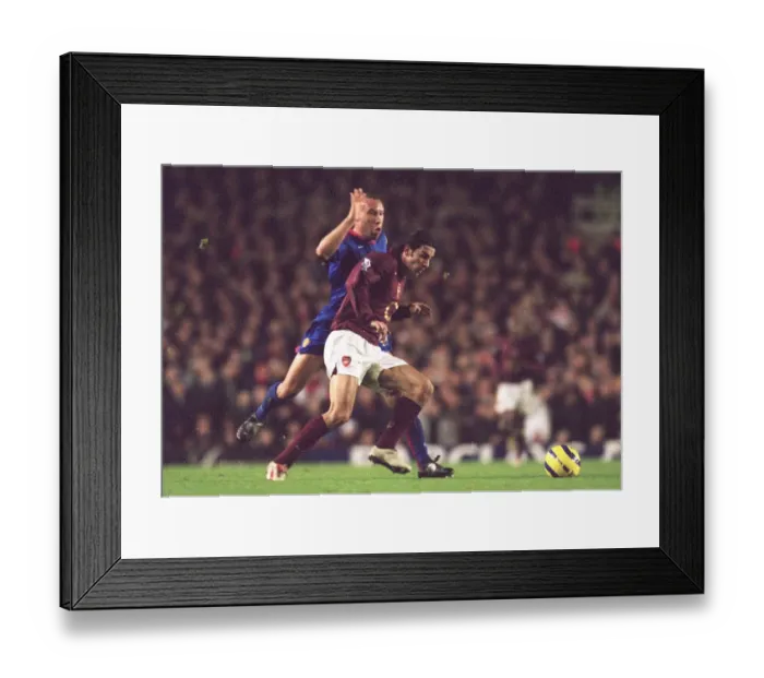 Framed Print : 0-0 Battle: Pires vs. Silvestre - Arsenal vs. Manchester United, FA Premiership, Highbury, London, 2006 Framed Print : 0-0 Battle: Pires vs. Silvestre - Arsenal vs. Manchester United, FA Premiership, Highbury, London, 2006