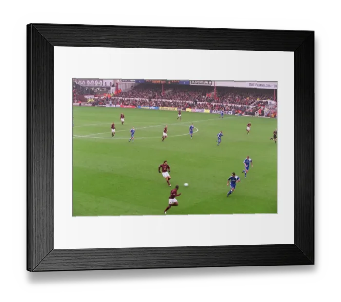 Framed Print : Robert Pires (Arsenal) in action during the match. Arsenal 2: 1 Cardiff City