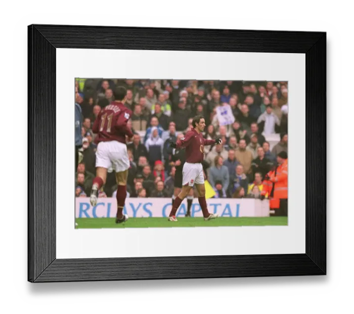 Framed Print : Arsenal FC Prints Previous Season Matches: Matches 2005-06: Arsenal v Cardiff City 2005-6