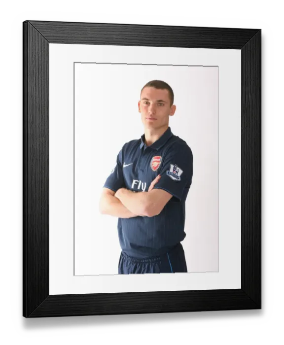 Framed Print : New Arsenal Star Thomas Vermaelen Unveiled at Emirates Stadium, 2009 Framed Print : New Arsenal Star Thomas Vermaelen Unveiled at Emirates Stadium, 2009