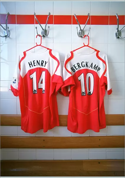 The Home Team Changingroom. Arsenal Stadium, Highbury, London, 9  /  9  /  04