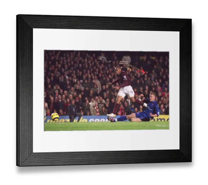 Framed Print : Thierry Henry's Hat-Trick: Arsenal's Historic 7-0 FA Premiership Victory, Highbury, London, 2006