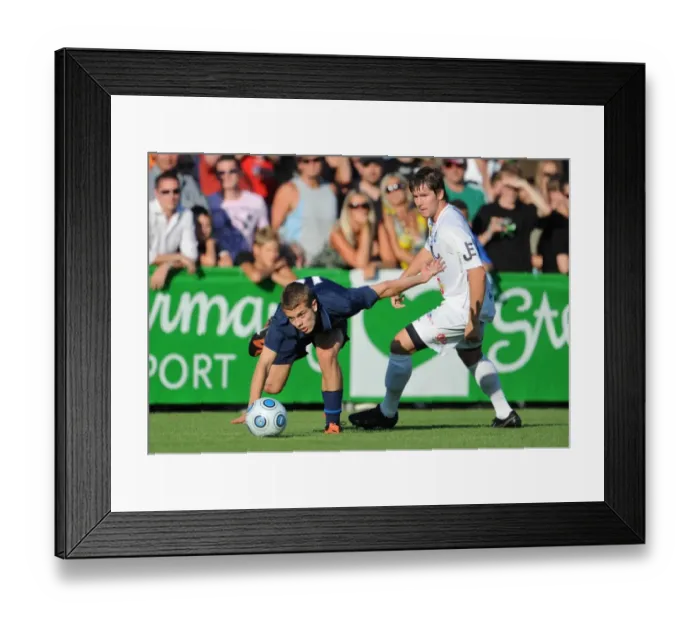 Framed Print : Jack Wilshere's Dominant Pre-Season Debut: Arsenal Crushes SC Columbia 7-1 (21 / 7 / 2009) Framed Print : Jack Wilshere's Dominant Pre-Season Debut: Arsenal Crushes SC Columbia 7-1 (21 / 7 / 2009)