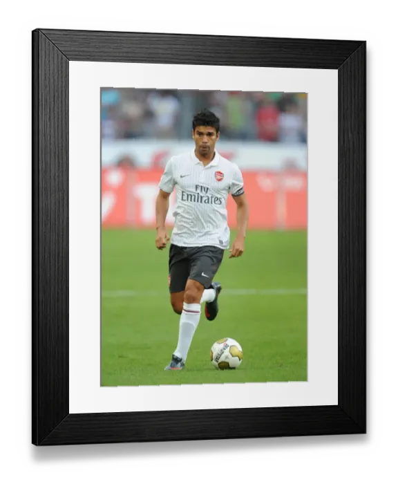 Framed Print : Arsenal at Hannover 96: 2009-10 Season Match