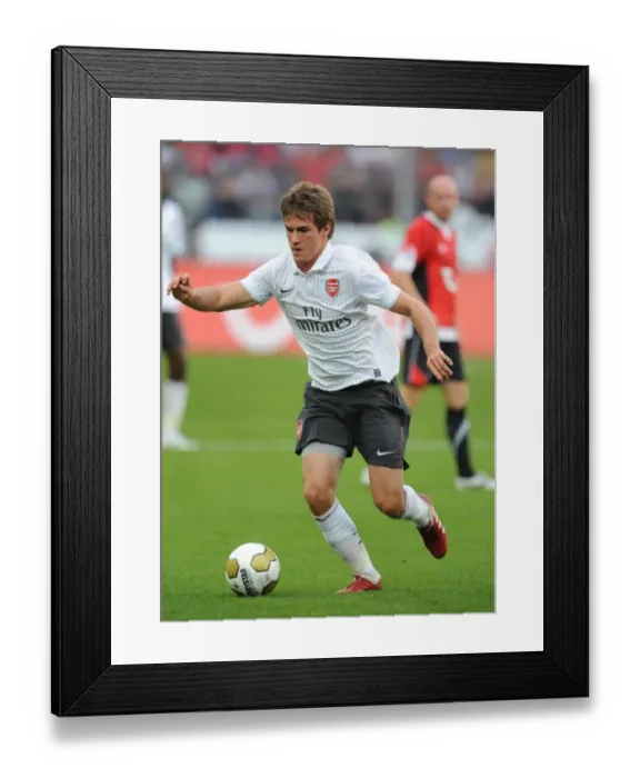 Framed Print : Arsenal at Hannover 96: 2009-10 Season Match
