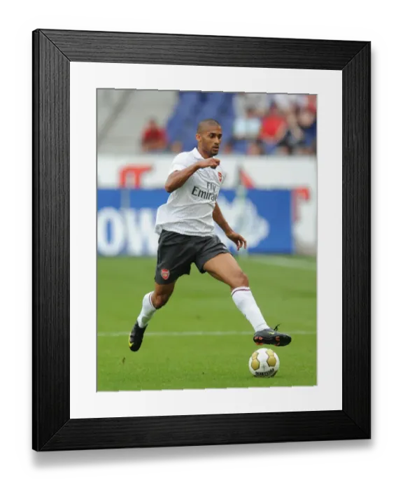 Framed Print : Arsenal at Hannover 96: 2009-10 Season Match