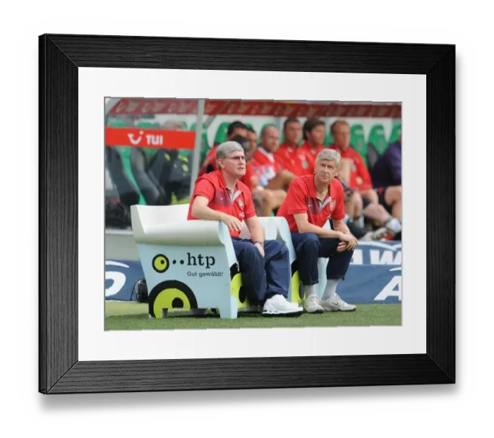 Framed Print : Arsenal at Hannover 96: 2009-10 Season Match
