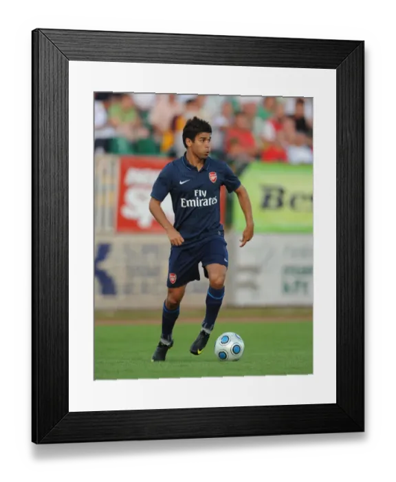 Framed Print : Eduardo's Dominance: Arsenal's 5-0 Pre-Season Victory Over Szombathelyi (2009)