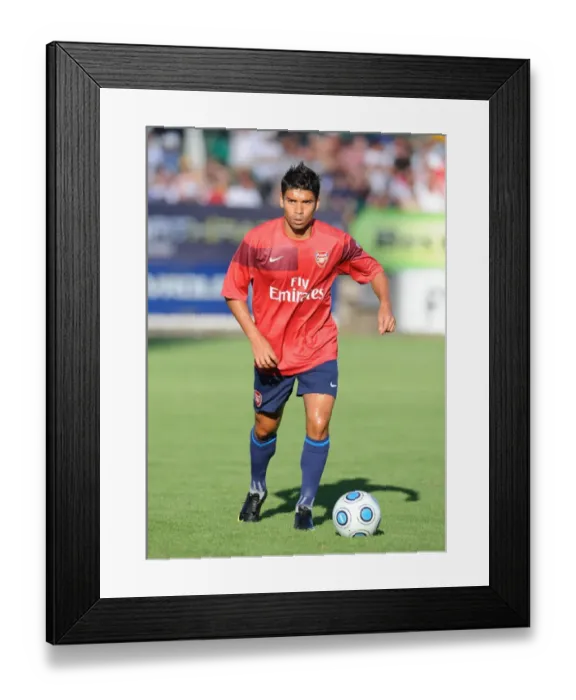 Framed Print : Arsenal's Unstoppable Force: Eduardo's 5-Goal Blitz in Pre-Season Victory Over Szombathelyi (2009) Framed Print : Arsenal's Unstoppable Force: Eduardo's 5-Goal Blitz in Pre-Season Victory Over Szombathelyi (2009)