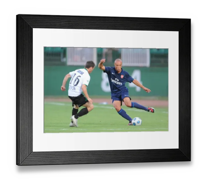 Framed Print : Mikael Silvestre (Arsenal) Maite Skriba (Szombathelyi) Framed Print : Mikael Silvestre (Arsenal) Maite Skriba (Szombathelyi)