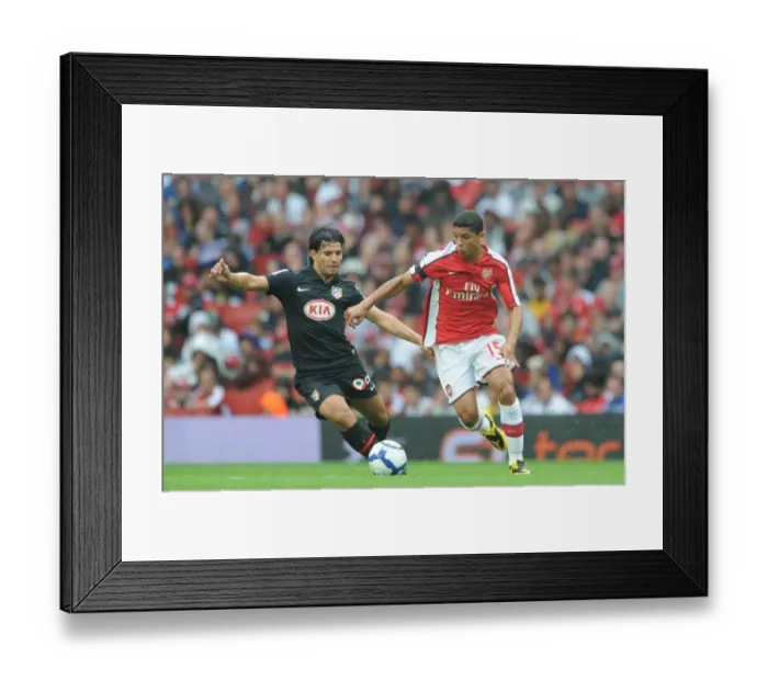 Framed Print : Denilson (Arsenal) Sergio Aguero (Athletico Madrid) Framed Print : Denilson (Arsenal) Sergio Aguero (Athletico Madrid)