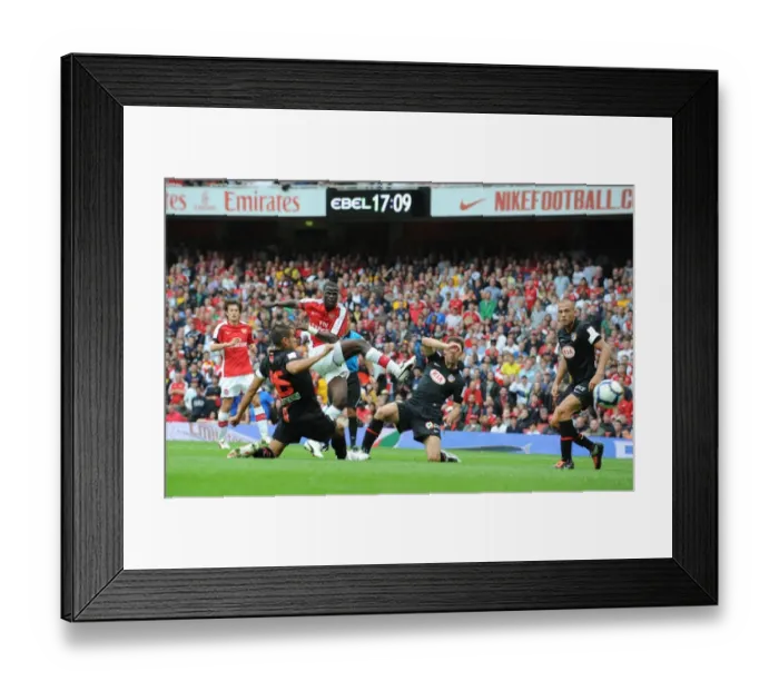 Framed Print : Arsenal's Eboue Scores the Winner: Arsenal 2-1 Athletico Madrid, Emirates Cup, Emirates Stadium, 2009 Framed Print : Arsenal's Eboue Scores the Winner: Arsenal 2-1 Athletico Madrid, Emirates Cup, Emirates Stadium, 2009