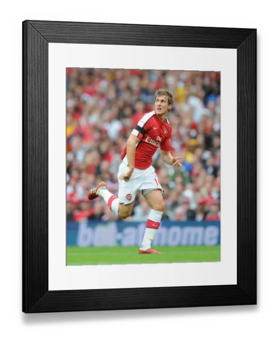 Framed Print : Aaron Ramsey's Winning Goal: Arsenal 2-1 Athletico Madrid, Emirates Cup 2009