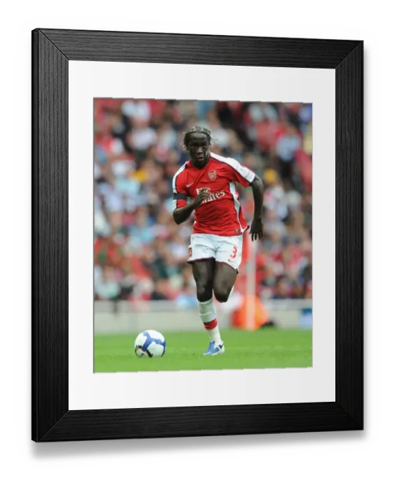 Framed Print : Bacary Sagna in Action: Arsenal's Victory over Athletico Madrid, Emirates Cup 2009