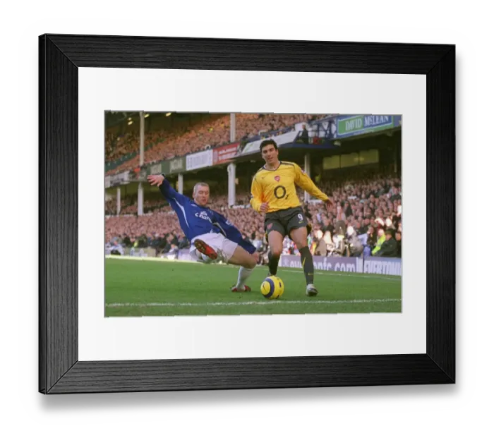 Framed Print : Jose Reyes vs. Tony Hibbert: Everton's 1-0 Victory Over Arsenal at Goodison Park, FA Premiership, 2006 Framed Print : Jose Reyes vs. Tony Hibbert: Everton's 1-0 Victory Over Arsenal at Goodison Park, FA Premiership, 2006