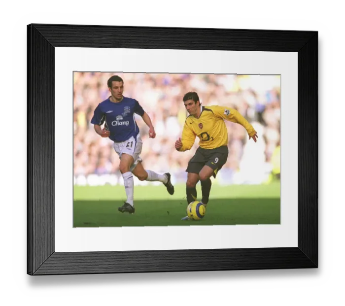 Framed Print : Jose Reyes (Arsenal) Leon Osman (Everton) Framed Print : Jose Reyes (Arsenal) Leon Osman (Everton)