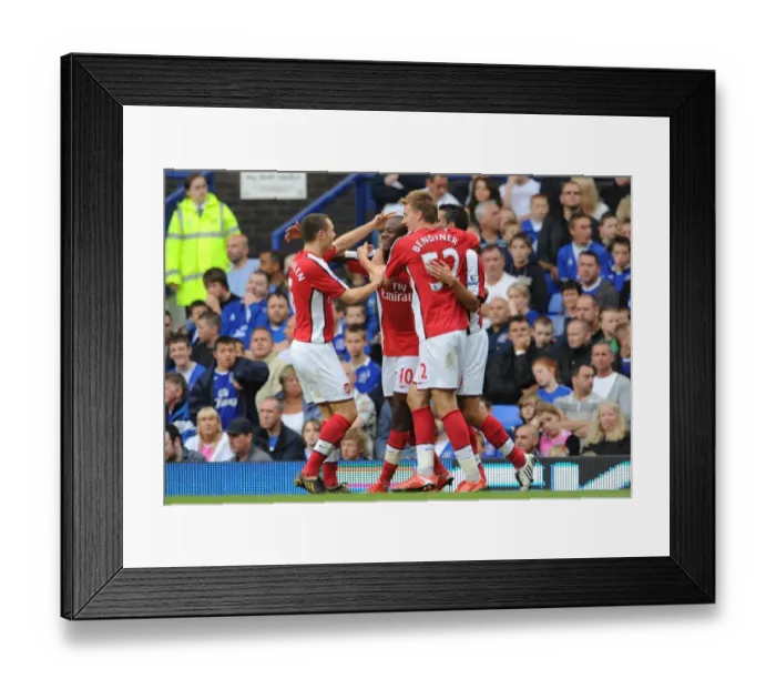 Framed Print : William Gallas celebrates scoring the 3rd Arsenal goal