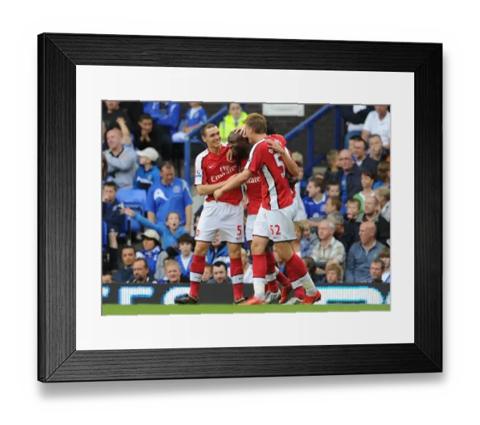 Framed Print : Gallas, Van Persie, Bendtner, Vermaelen: Arsenal's Triumphant Three-Goal Celebration vs. Everton (15 / 8 / 2009) Framed Print : Gallas, Van Persie, Bendtner, Vermaelen: Arsenal's Triumphant Three-Goal Celebration vs. Everton (15 / 8 / 2009)