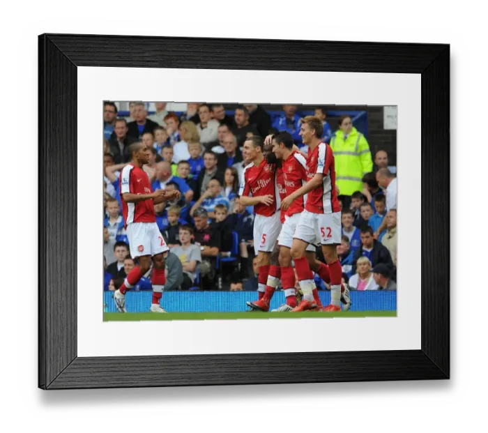 Framed Print : William Gallas celebrates scoring the 3rd Arsenal goal Framed Print : William Gallas celebrates scoring the 3rd Arsenal goal
