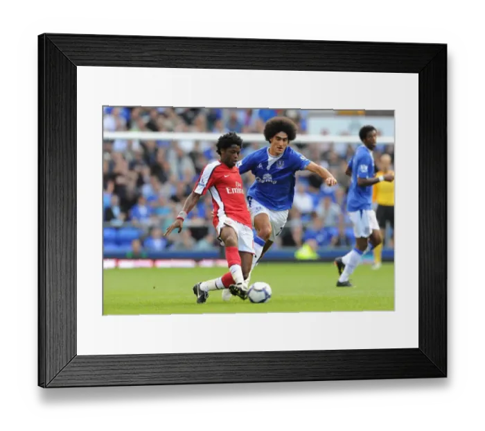 Framed Print : Song and Fellaini: Arsenal's Dominance over Everton in 1:6 Premier League Victory, August 2009 Framed Print : Song and Fellaini: Arsenal's Dominance over Everton in 1:6 Premier League Victory, August 2009