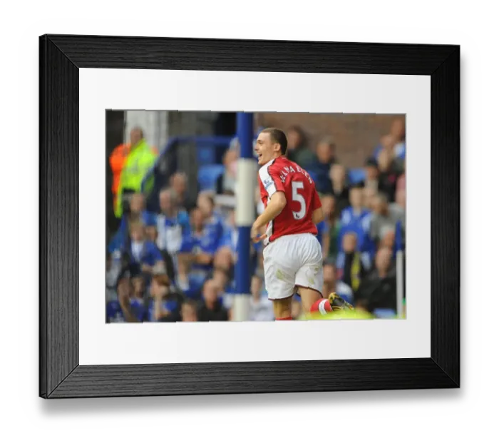 Framed Print : Thomas Vermaelen celebrates scoring the 2nd Arsenal goal Framed Print : Thomas Vermaelen celebrates scoring the 2nd Arsenal goal