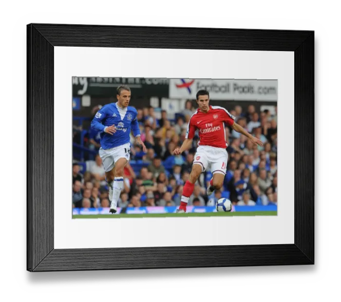 Framed Print : Robin van Persie (Arsenal) Phil Neville (Everton) Framed Print : Robin van Persie (Arsenal) Phil Neville (Everton)