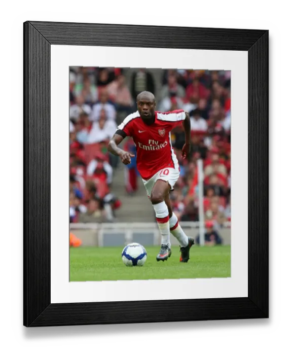 Framed Print : William Gallas in Action: Arsenal's Victory over Atletico Madrid (2:1), Emirates Cup, Emirates Stadium, 2009 Framed Print : William Gallas in Action: Arsenal's Victory over Atletico Madrid (2:1), Emirates Cup, Emirates Stadium, 2009