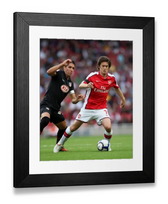 Framed Print : Tomas Rosicky (Arsenal) Raul Garcia (Atletico) Framed Print : Tomas Rosicky (Arsenal) Raul Garcia (Atletico)