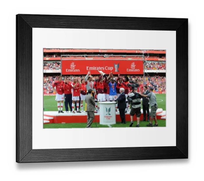Framed Print : Arsenal lift the Emirates Cup Trophy Framed Print : Arsenal lift the Emirates Cup Trophy