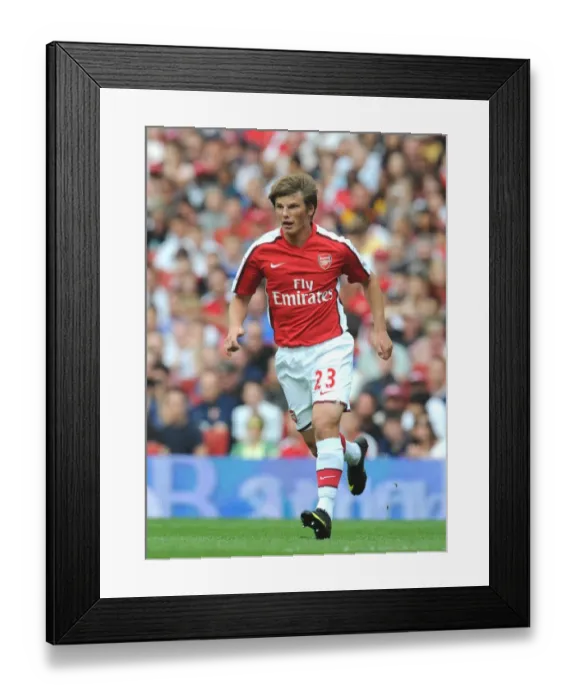 Framed Print : Arshavin's Brilliance: Arsenal's 3-0 Triumph Over Rangers at Emirates Cup Day 2