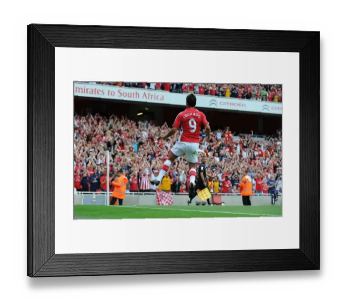 Framed Print : Eduardo's Brace: Arsenal's Triumph over Rangers in the Emirates Cup (3-0)