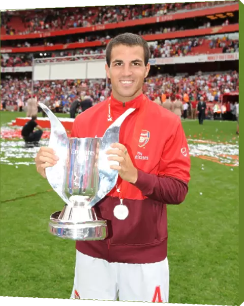 Cesc Fabregas (Arsenal) with the Emirates Cup Trophy