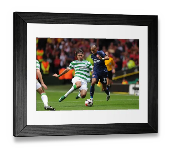 Framed Print : Gael Clichy (Arsenal) Georgios Samaras (Celtic) Framed Print : Gael Clichy (Arsenal) Georgios Samaras (Celtic)
