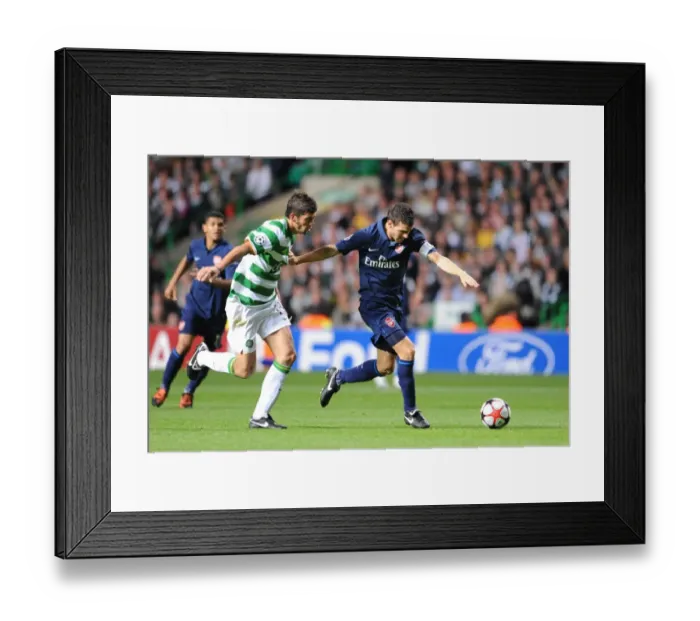 Framed Print : Cesc Fabregas (Arsenal) Massimo Donati (Celtic) Framed Print : Cesc Fabregas (Arsenal) Massimo Donati (Celtic)