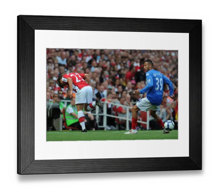 Framed Print : Andrey Arshavin (Arsenal) Nadir Belhadj (Portsmouth) Framed Print : Andrey Arshavin (Arsenal) Nadir Belhadj (Portsmouth)