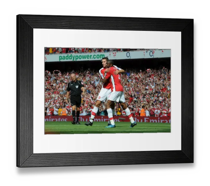 Framed Print : Abou Diaby celebrates scoring the 2nd Arsenal goal