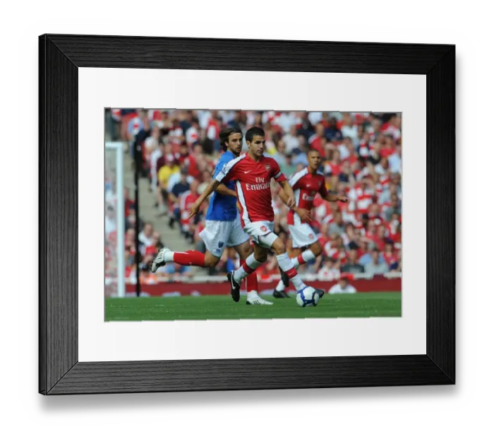 Framed Print : Cesc Fabregas (Arsenal) Niko Kranjcar (Portsmouth) Framed Print : Cesc Fabregas (Arsenal) Niko Kranjcar (Portsmouth)