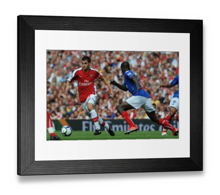 Framed Print : Cesc Fabregas (Arsenal) Aaron Mokoena (Portsmouth) Framed Print : Cesc Fabregas (Arsenal) Aaron Mokoena (Portsmouth)