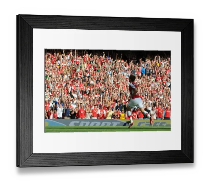 Framed Print : Ramsey's Brilliant Goal: Arsenal's 4th vs Portsmouth (09 / 08 / 2009) Framed Print : Ramsey's Brilliant Goal: Arsenal's 4th vs Portsmouth (09 / 08 / 2009)