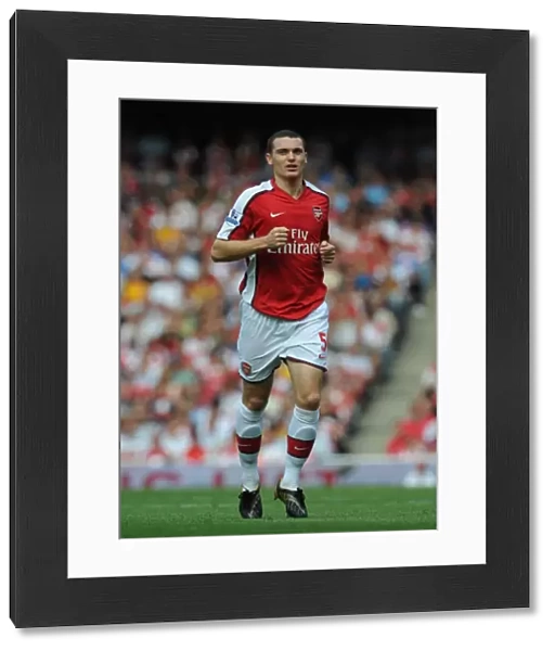 Thomas Vermaelen's Unforgettable Debut: Arsenal's 4-1 Victory Over Portsmouth, August 2009