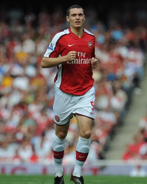 Thomas Vermaelen's Unforgettable Debut: Arsenal's 4-1 Victory Over Portsmouth, August 2009