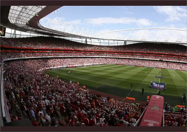 Emirates stadium waits for the teams to walk out onto the pitch