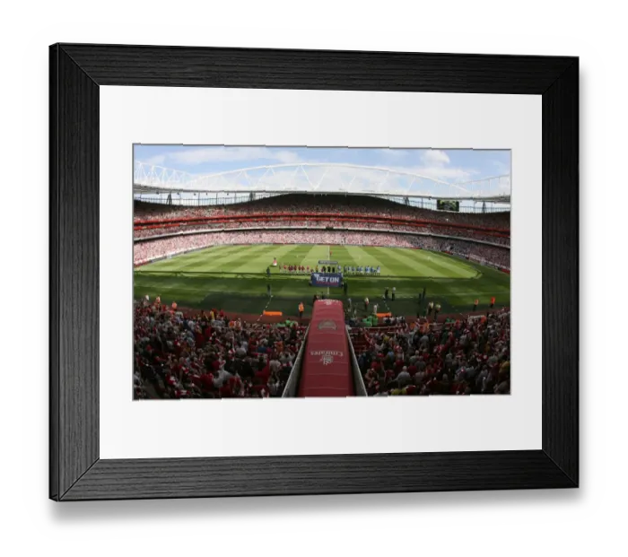 Framed Print : The Arsenal and Portsmouth Teams line up before the match