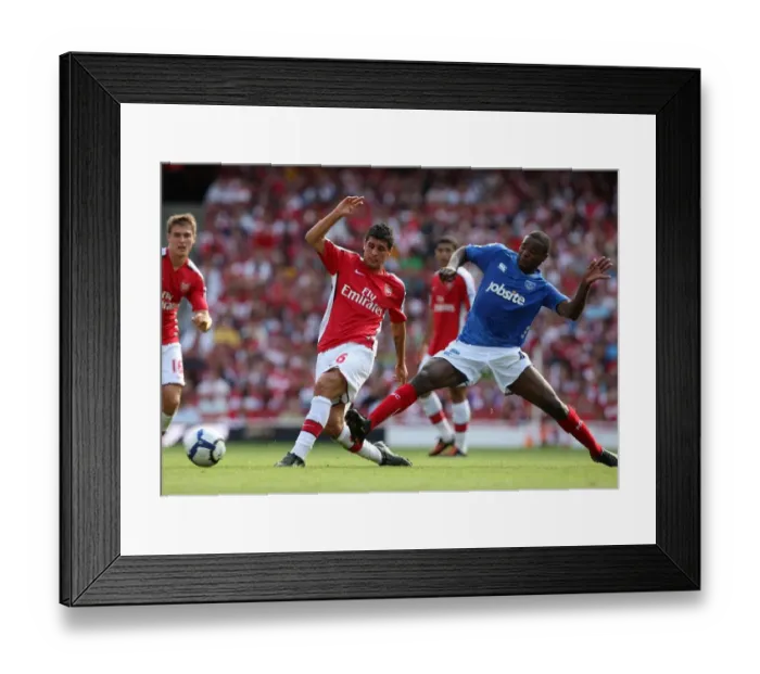 Framed Print : Fran Merida (Arsenal) Aaron Mokoena (Portsmouth)